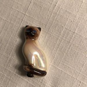 Avon cat brooch